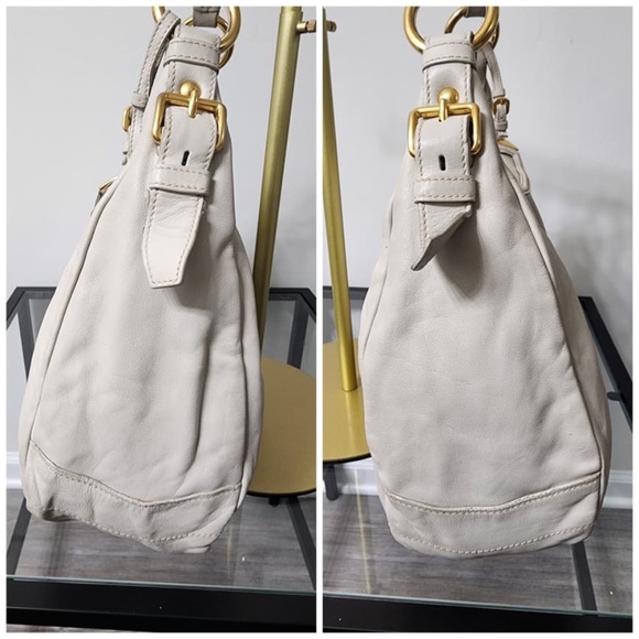 Authentic Prada Vitello Daino Leather Hobo Bag Off-White - Picture 10 of 14